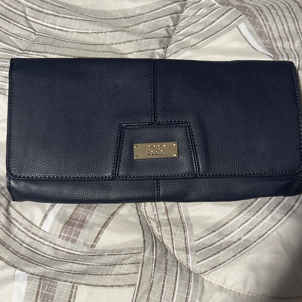 New BCBG Paris Midnight Blue  Clutch Brand New - Picture 2 of 7